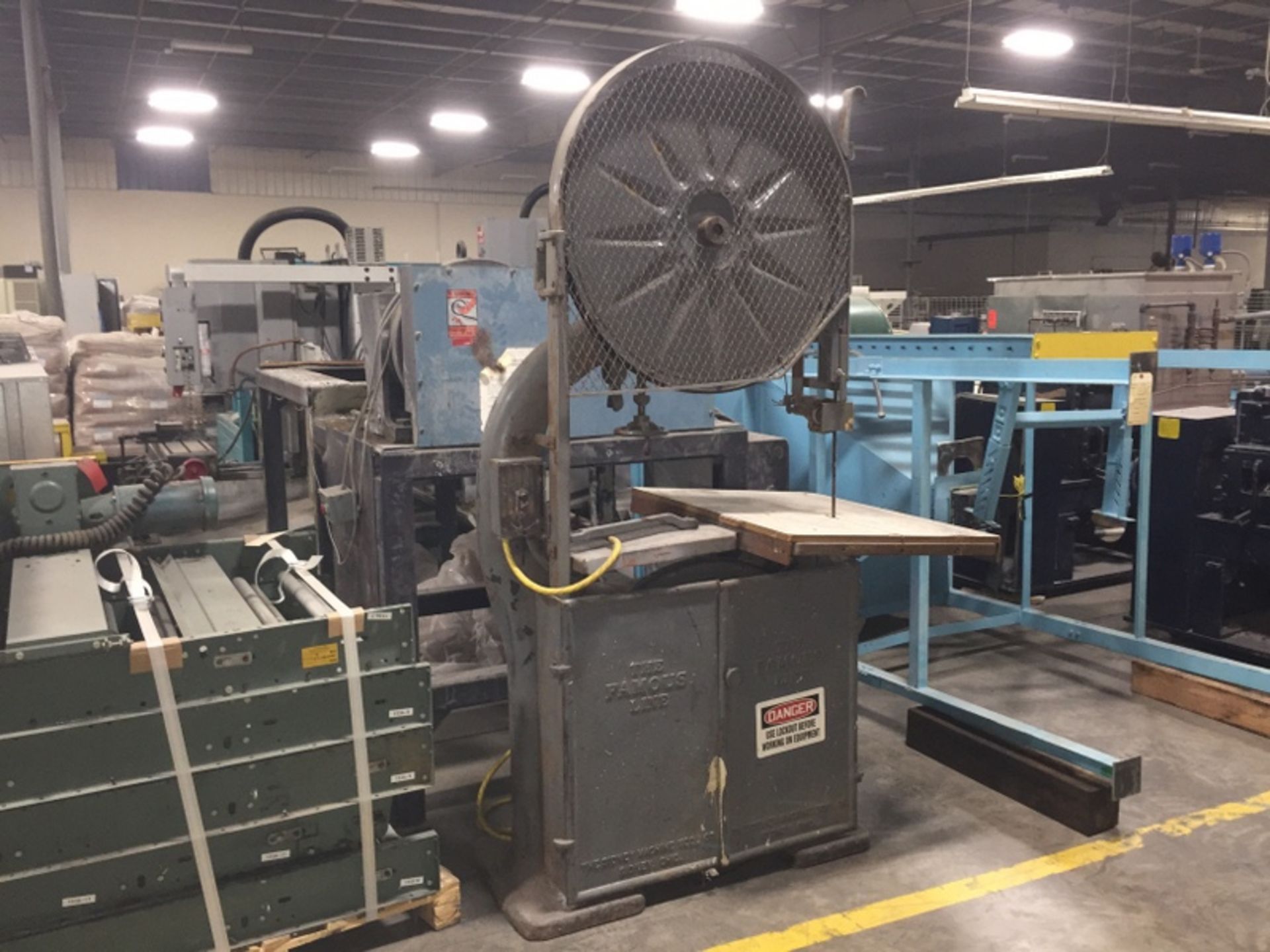 Sidney Machine Tool Vertical Band Saw, Metal Cutting, 36" Throat, 10" Capacity - Image 2 of 5