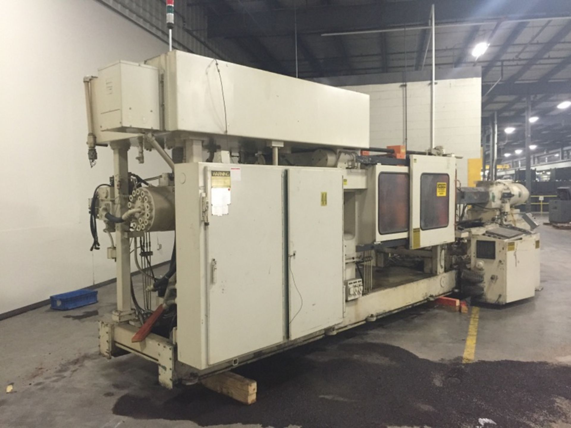 Cincinnati Milacron Mdl. H500-48, 500-Ton Injection Molding Machine, 48oz Shot, 48" x 48" Platen - Image 4 of 11