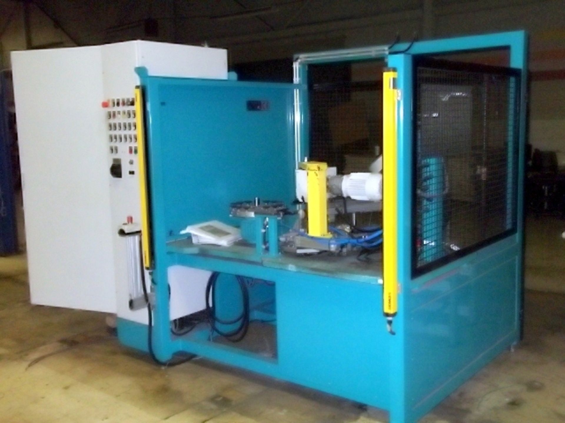 2003 Bernhard Tellen Felt Pad Tacking Unit, Maximum Pressure 10 Bars, Operating Pressure 5.5 Bars,