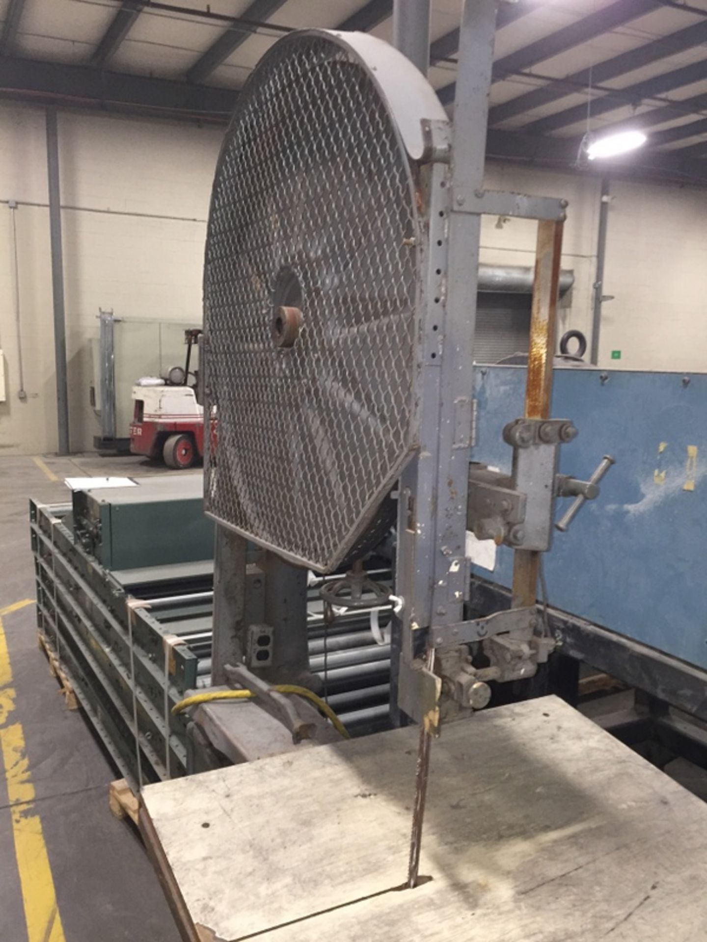 Sidney Machine Tool Vertical Band Saw, Metal Cutting, 36" Throat, 10" Capacity - Image 3 of 5