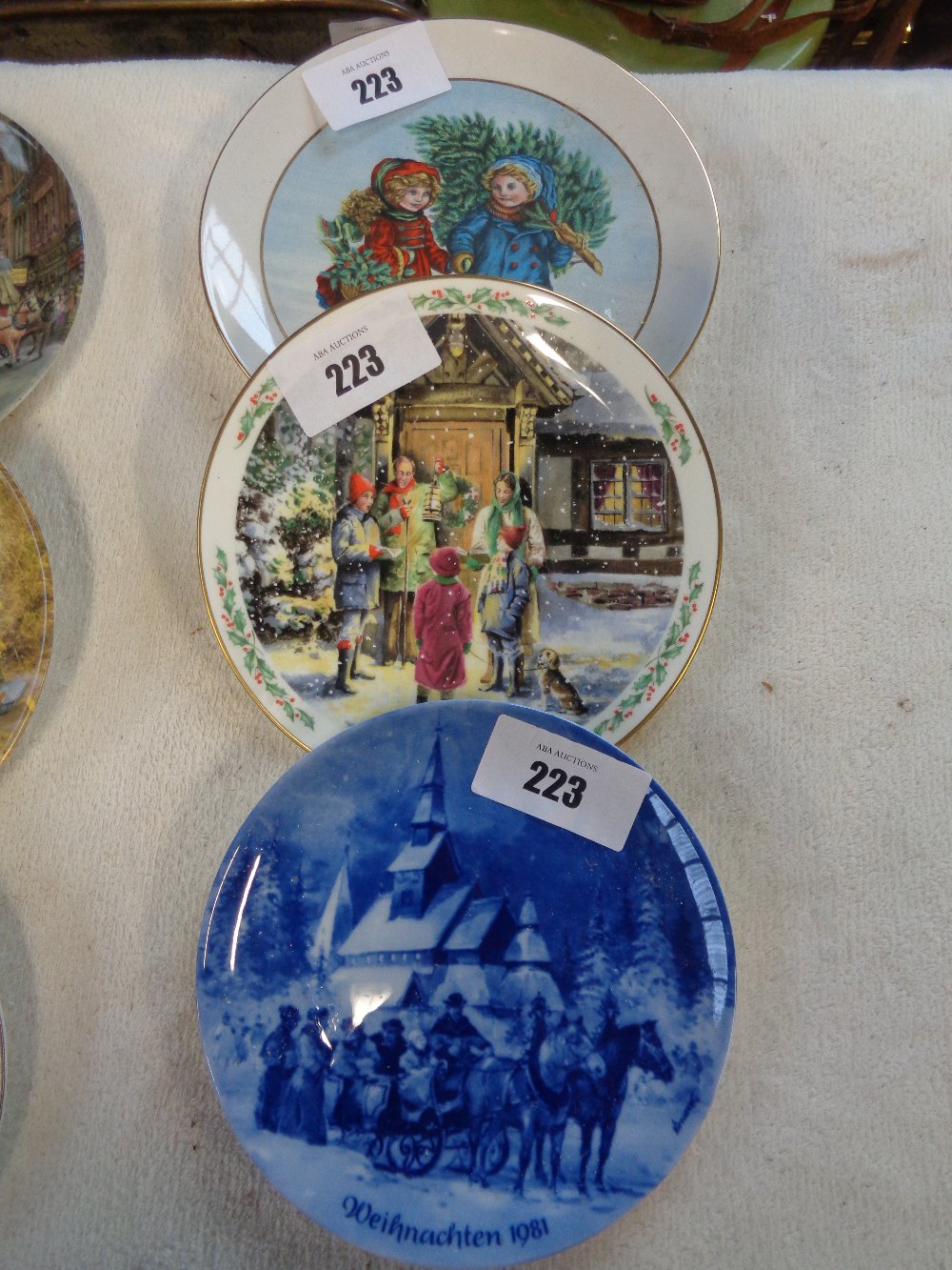 CHRISTMAS PLATES