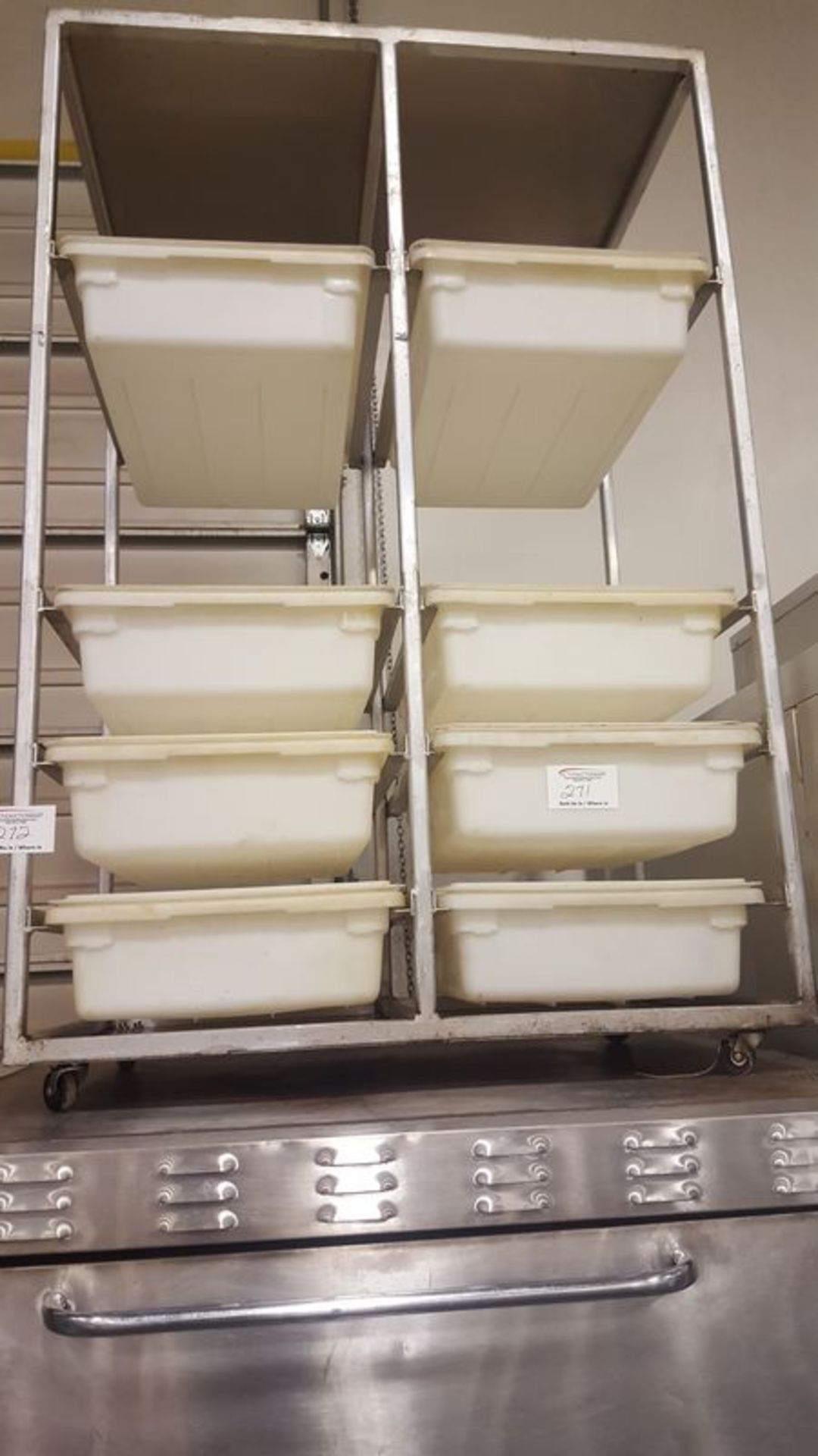 8 bulk flour bins with lids