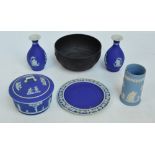 A small group of Wedgwood to include a pair of blue jasper dip baluster vases,