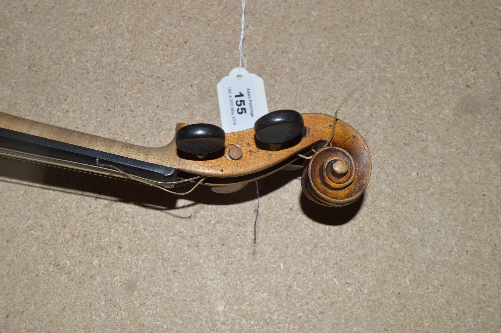 A full sized German violin with two-piece back, length 35. - Image 8 of 8