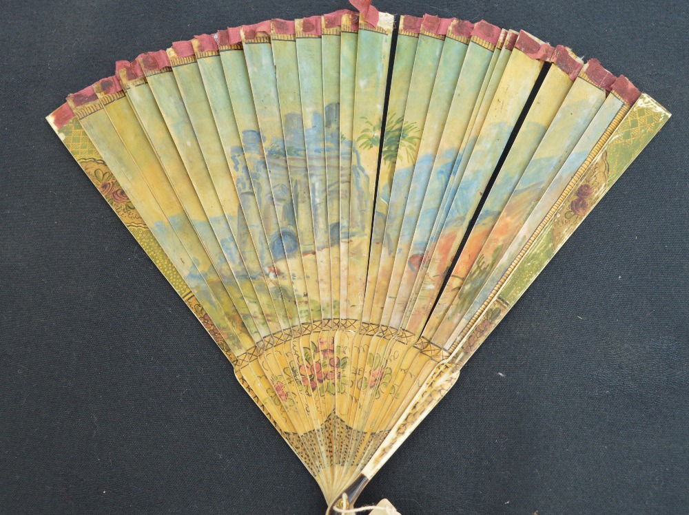 An 18th century painted and varnished French Vernis Martin brise fan, - Image 2 of 3