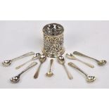 A late Victorian hallmarked silver glass lined match holder, Birmingham 1900,