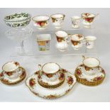 A quantity of Royal Albert 'Old Country Roses' pattern teaware to include cake plate, cups, saucers,