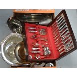 A quantity of silver plated items and metalware to include cased flatware.