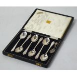 A cased set of six Elizabeth II hallmarked silver teaspoons, Sheffield 1966,