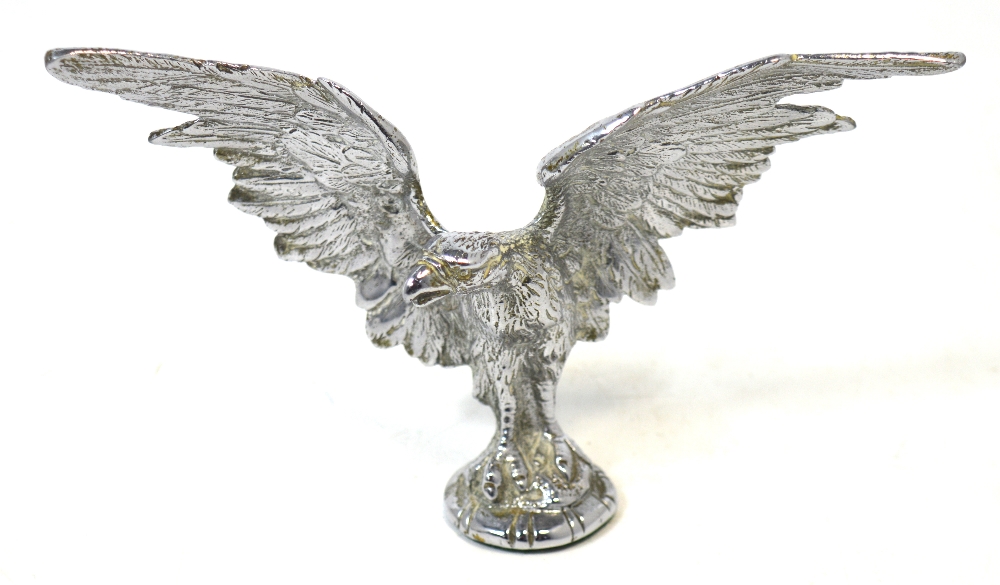 A c1920s Buick car mascot in the form of an eagle.