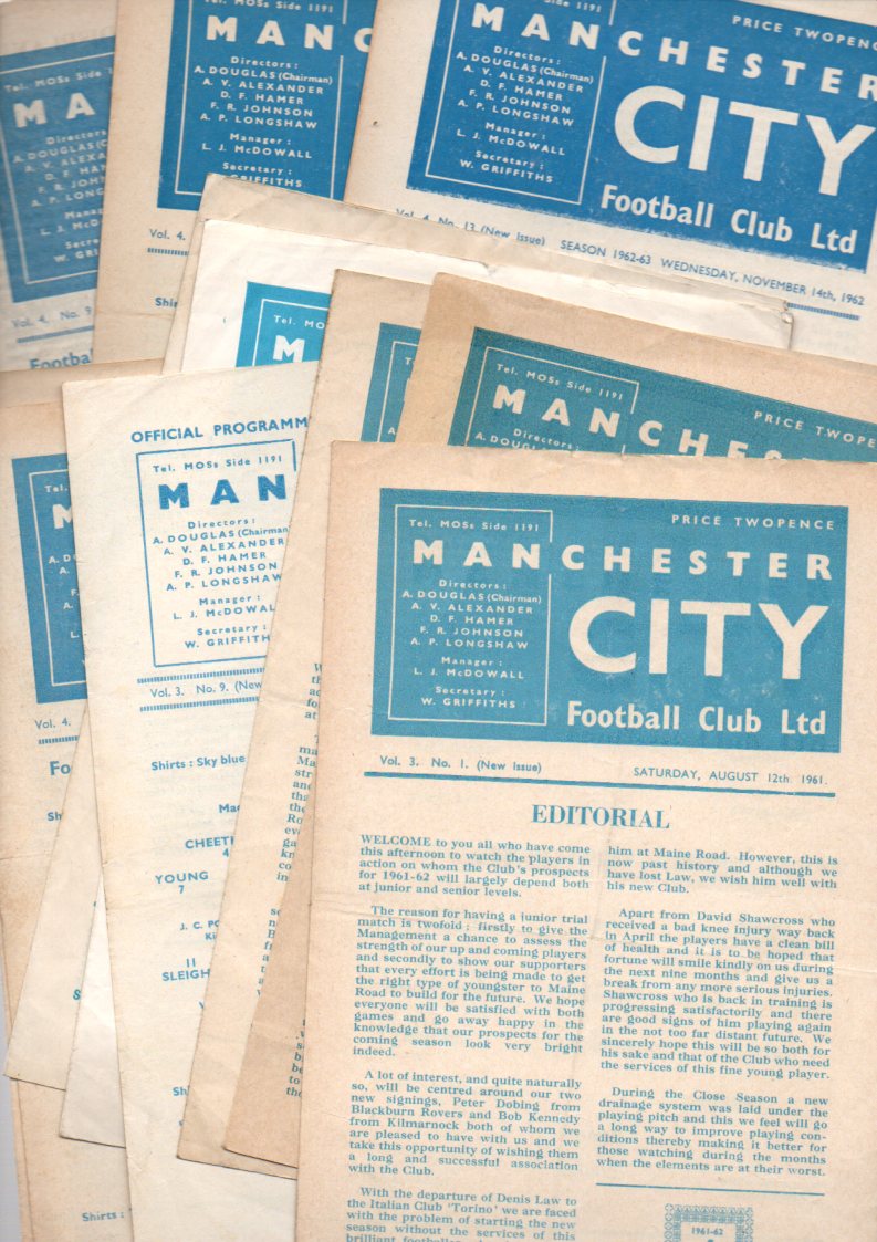 Manchester City Football Programmes: Home programmes 1960 to 1964, approx 200.