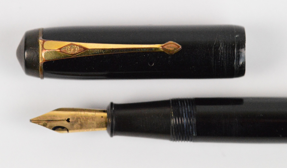 A Conway Stewart no.286 fountain pen with black body and 14ct yellow gold nib, length 12.8cm. - Image 3 of 3