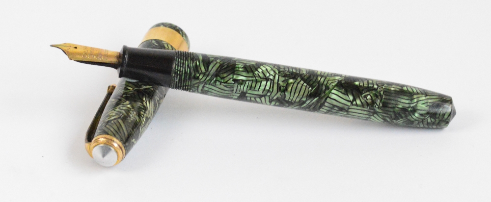 A Conway Stewart Executive 60 fountain pen with hatched green marble body and 14ct gold duro nib,