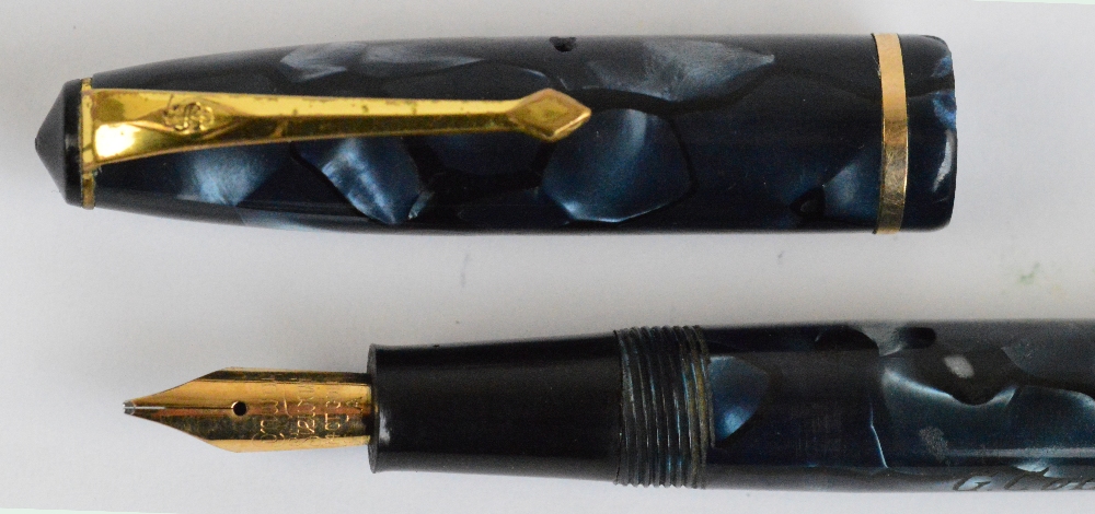 A Conway Stewart 15 fountain pen with blue marbled body and 14ct yellow gold nib, - Image 3 of 3