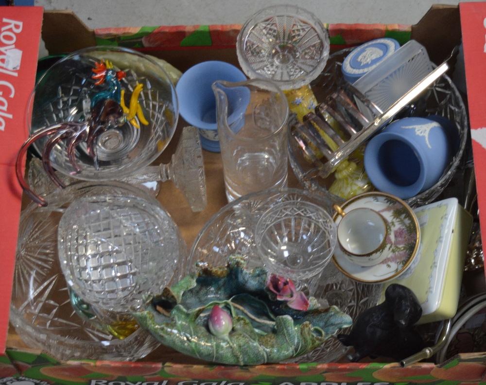 A quantity of decorative glassware and ceramics to include glass bowls, a Caithness paperweight,