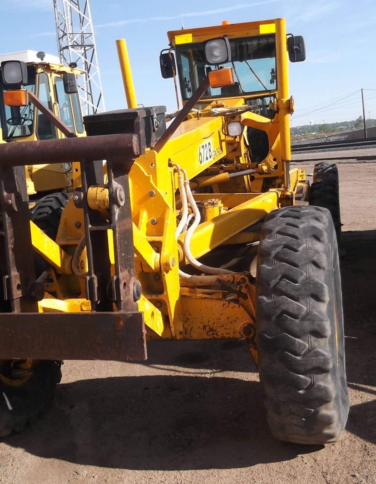 GP 176024 JOHN DEERE GRADER PATROL - Man/Ser# 525000 NO ENGINE