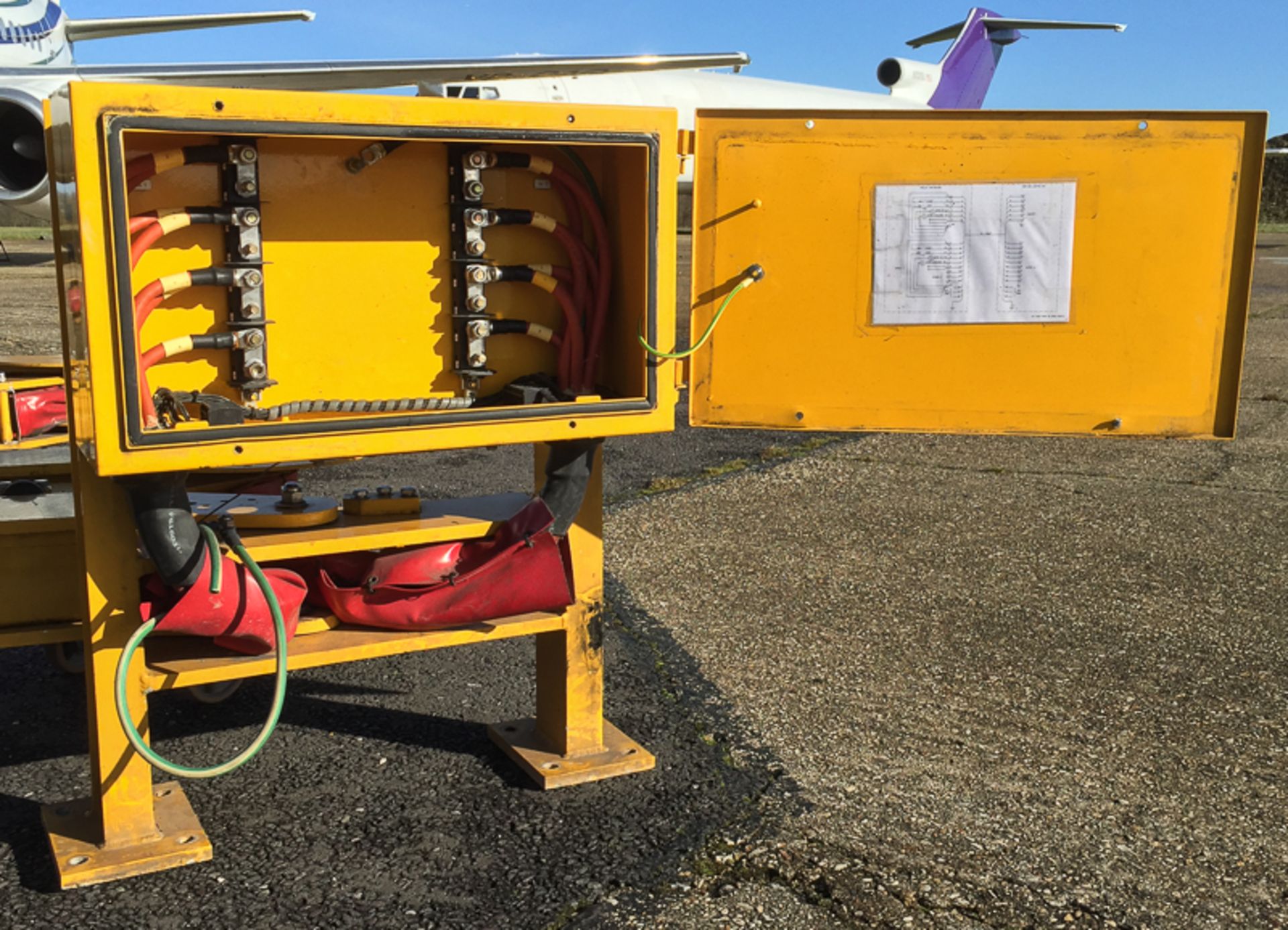 LPA Industries Ltd Airport Crocodile Cable Carrier - Image 5 of 9