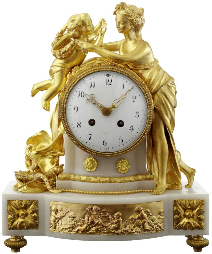 Kaminuhr "à l'amour" 19. Jh. Stil Louis XVI. Gehäuse aus weissem Stein und vergoldeter Bronze.