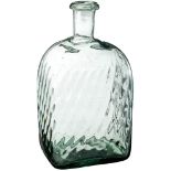 Flasche 18./19. Jh. Hellgrünes, in die Form geblasenes Glas. Optisch geblasenes Rautenmuster.
