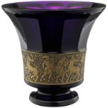 Vase "Antikenfries" Moser Karlsbad, Anfang 20. Jh. Amythystfarbenes Kristallglas mit geätztem und