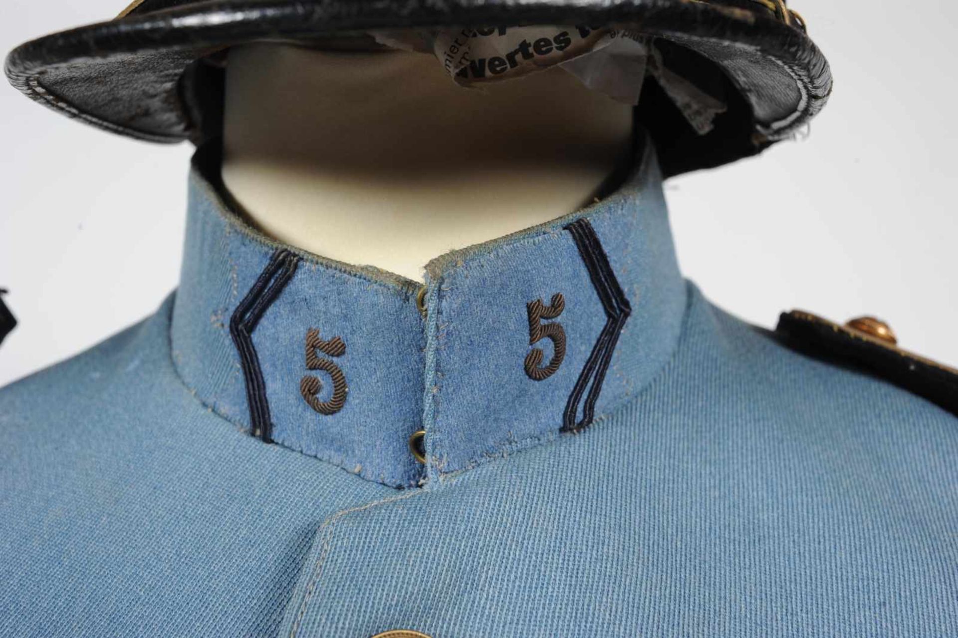 Ensemble composé d'un képi polo, d'une tunique mod 1920 de lieutenant du 5e RI en gabardine bleu - Bild 4 aus 5