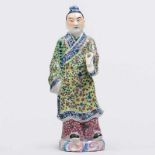 Inmortal Figura en porcelana China. Trabajo Chino, Siglo XX. Le falta la mano del deseo. Buen