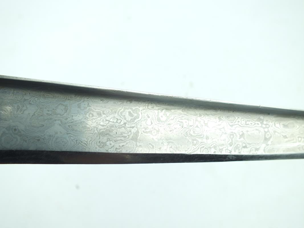 A fine Indian kard with embossed lion's head pommel, 23cm T-section damascus blade with gold - Image 10 of 11