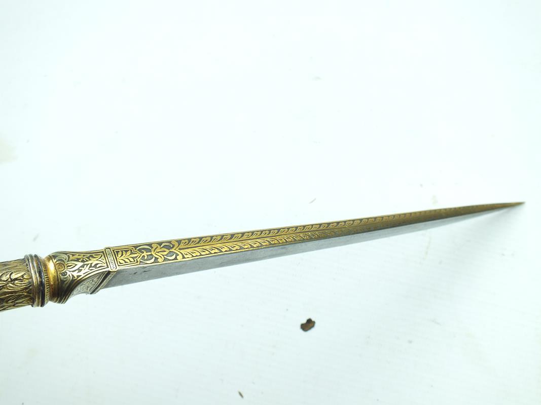 A fine Indian kard with embossed lion's head pommel, 23cm T-section damascus blade with gold - Image 9 of 11