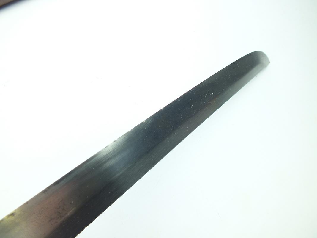 A Japanese Military Katana, 61.5cm curved blade with two mekugi-ana, fully bound tsuka with military - Image 9 of 9