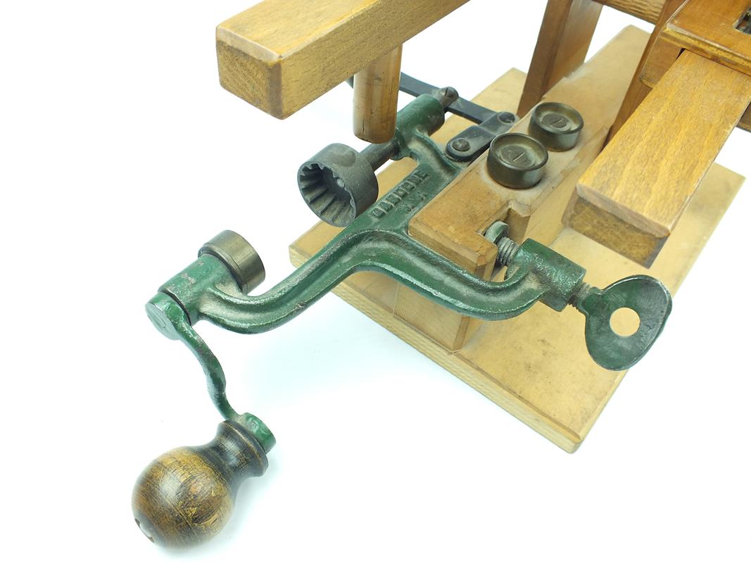 An unusual bench mounted wooden and iron shot dispenser reloading machine, the handmade box wood - Image 2 of 9