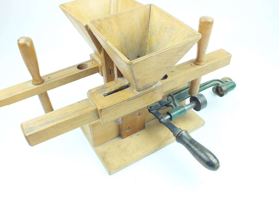 An unusual bench mounted wooden and iron shot dispenser reloading machine, the handmade box wood - Image 8 of 9