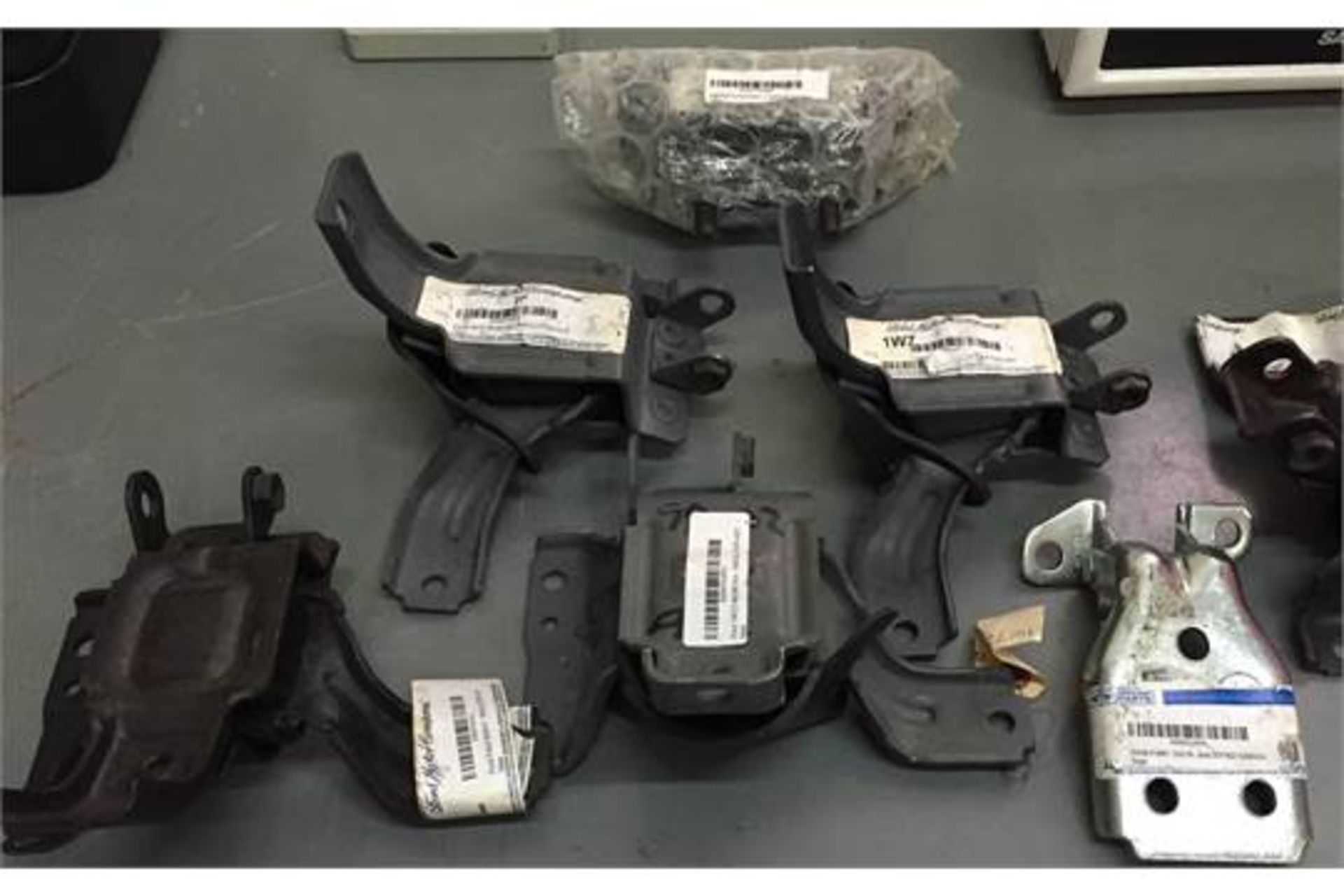 Genuine FORD CAR PARTS Assembly Brackets