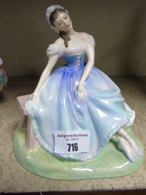 A Royal Doulton Figurine 'Giselle' HN 2139.