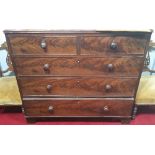 A Very Good Georgian Mahogany Chest of Drawers, having two short over three long drawers and