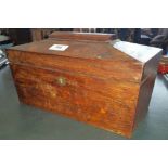 A LOVELY 19TH CENTURY ROSEWOOD SARCOPHAGUS SHAPED TEA CADDY. (Sir. Malcolm's Great Room).