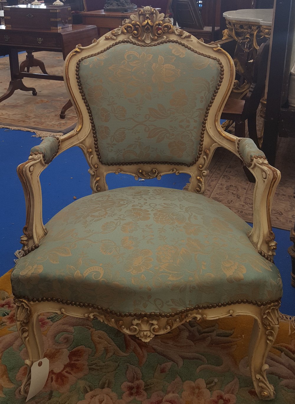 A FABULOUS PAINTED GILDED CONTINENTAL THREE PIECE SUITE. - Image 3 of 3