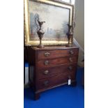 A GOOD GEORGIAN CHEST OF DRAWERS with four graduated drawers with brass handles and standing on