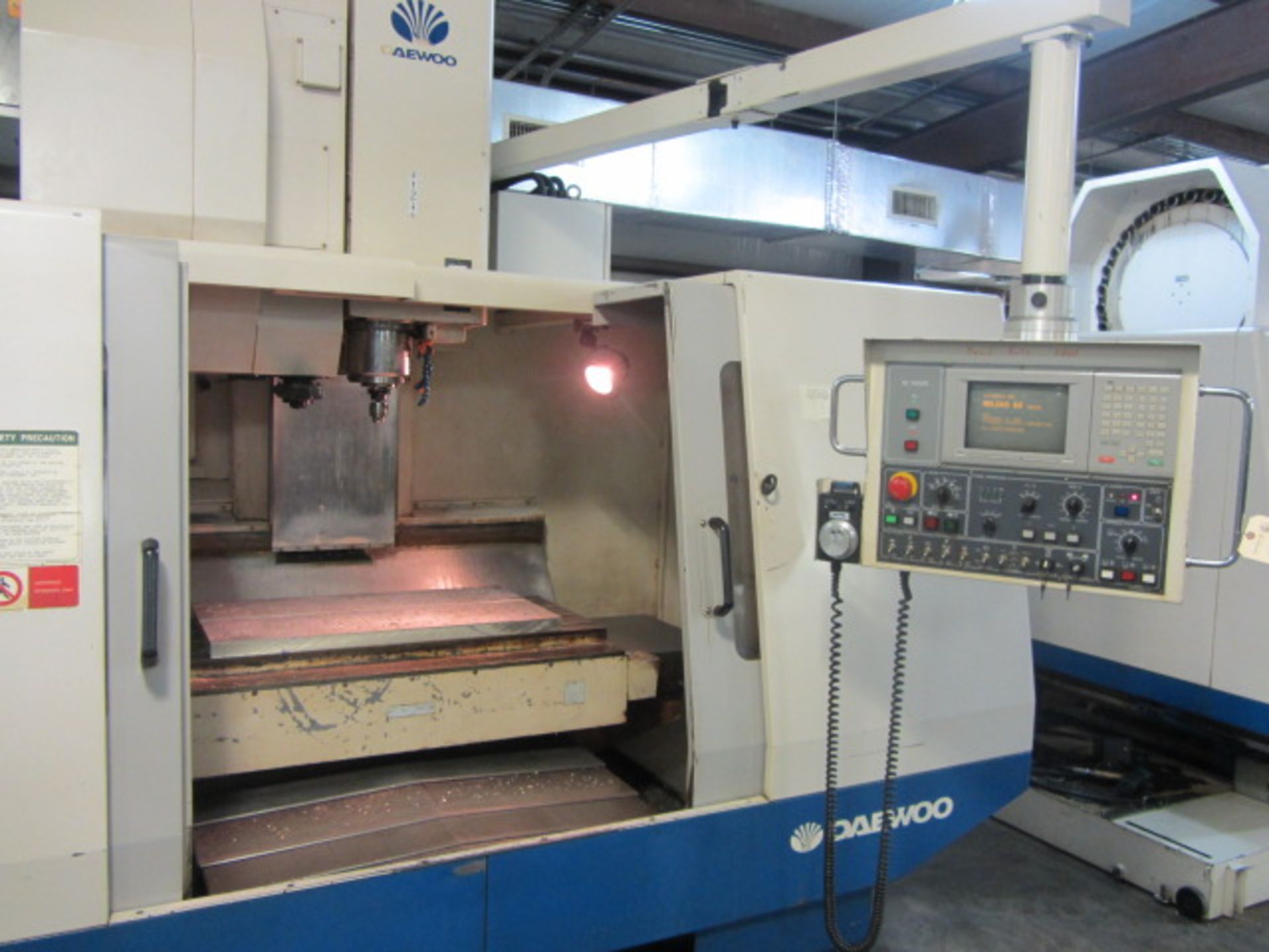 Daewoo Model DMV-500 Diamond Series CNC Vertical Machining Center with 20'' x 47'' Table, 32'' X- - Image 3 of 6