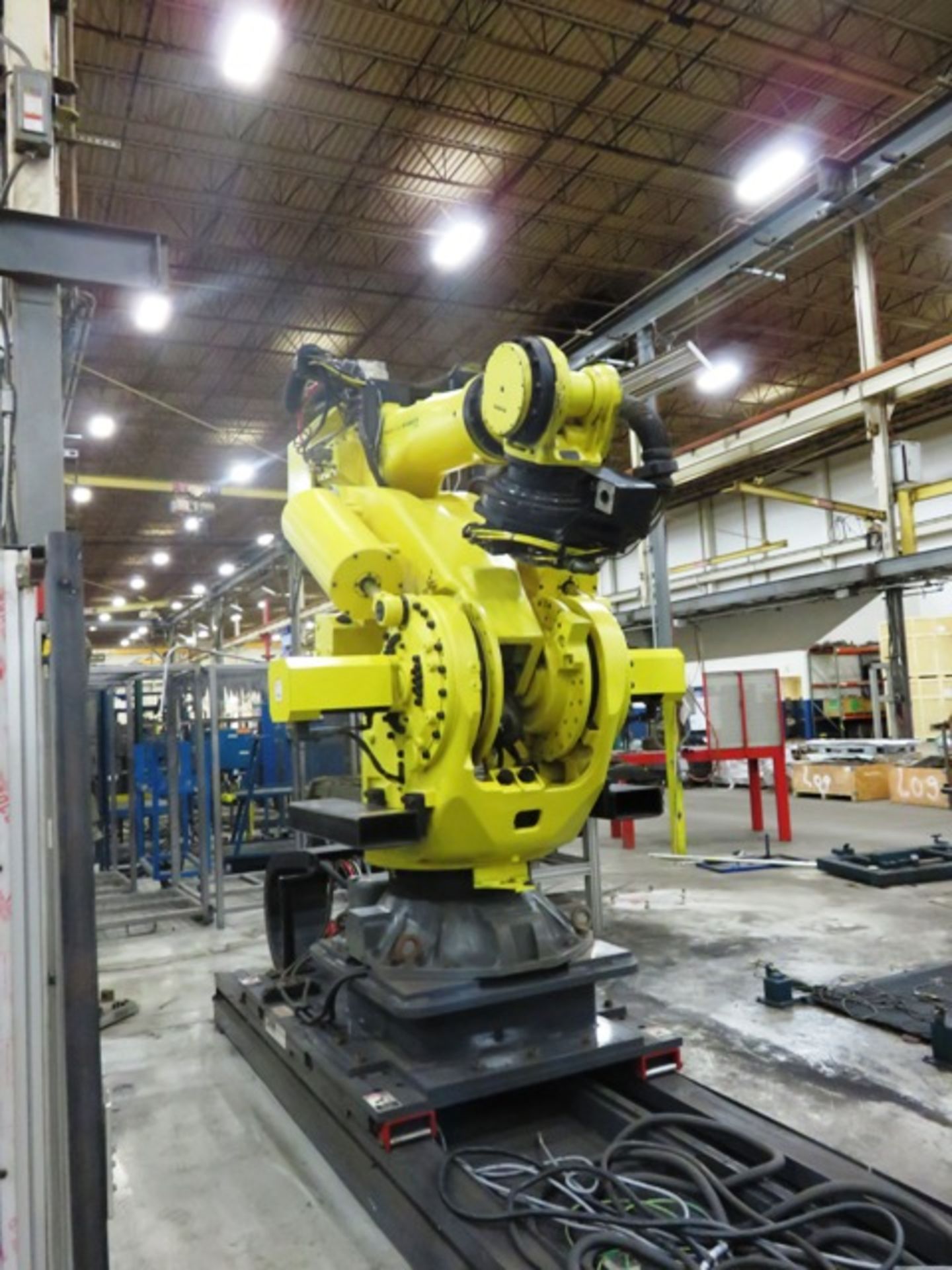 Fanuc Model M-900iB/700 Heavy Payload Material Handling Robot with Fanuc iR2D Infrared Vision Type - Image 4 of 6