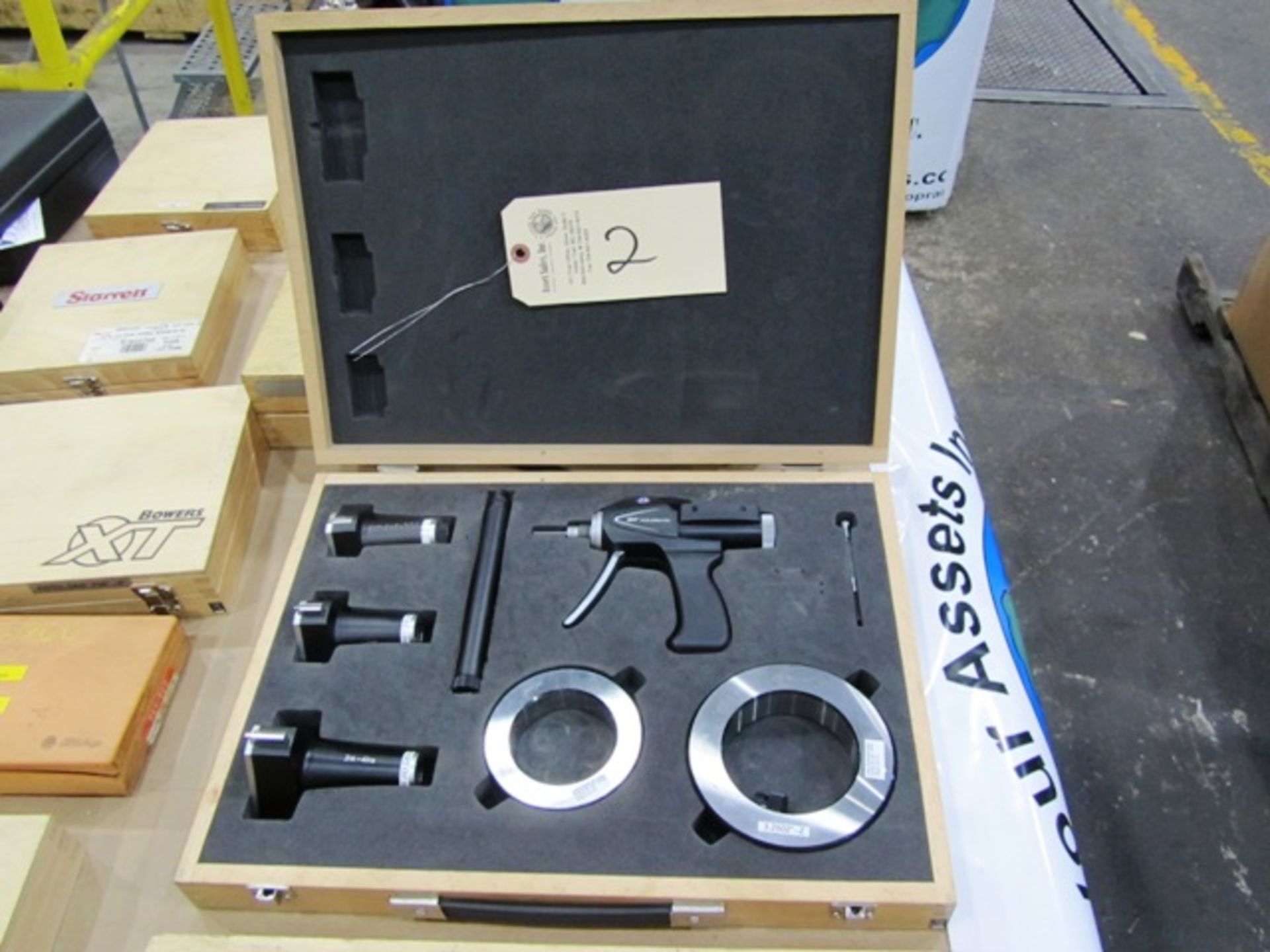 Fowler-Bowers 2''-4'' Tri Micrometer