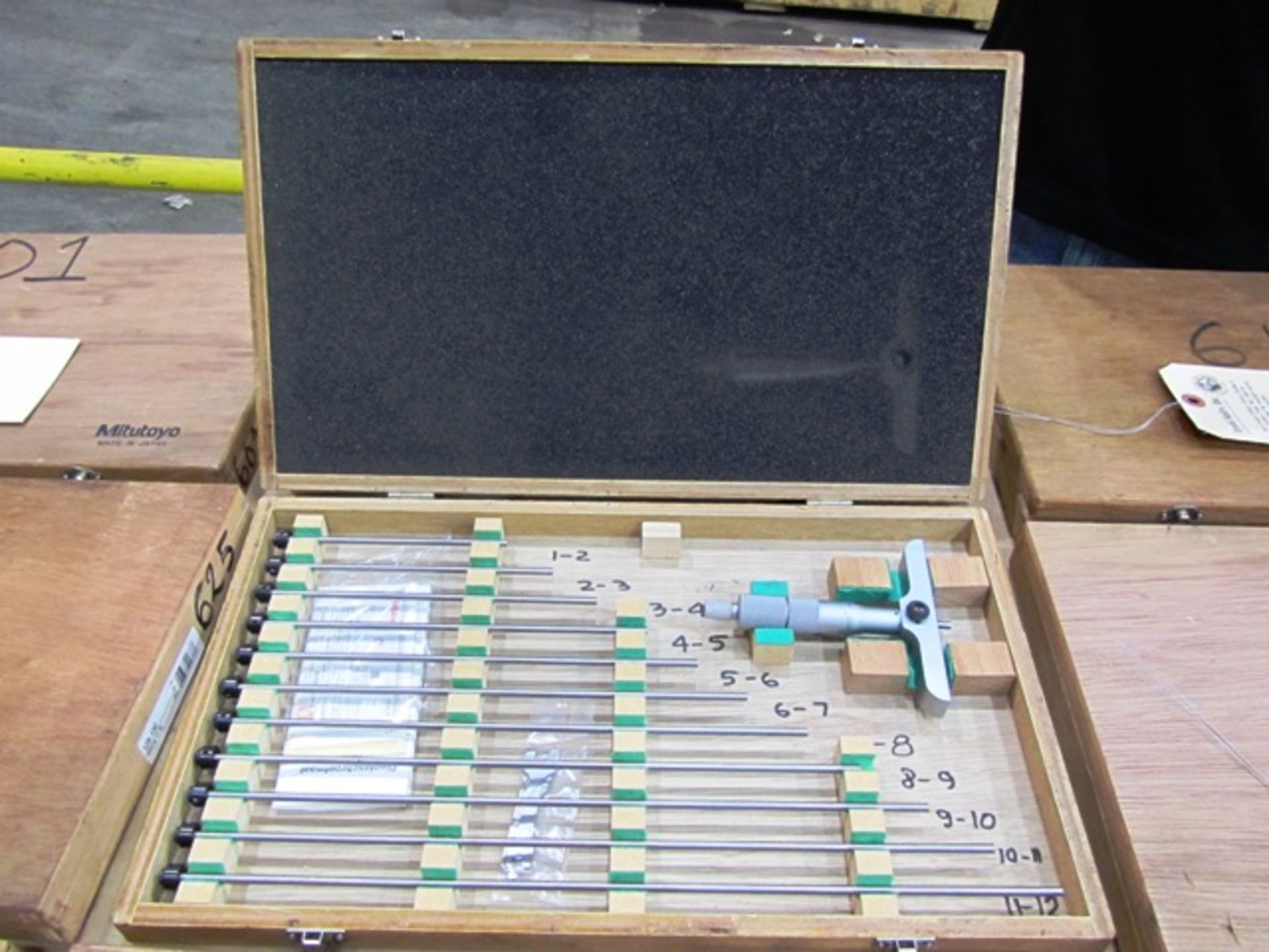 Mitutoyo 4''-12'' Depth Micrometer