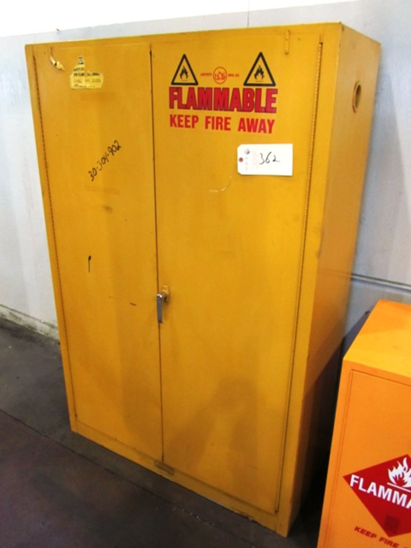 Double Door Flammable Cabinet