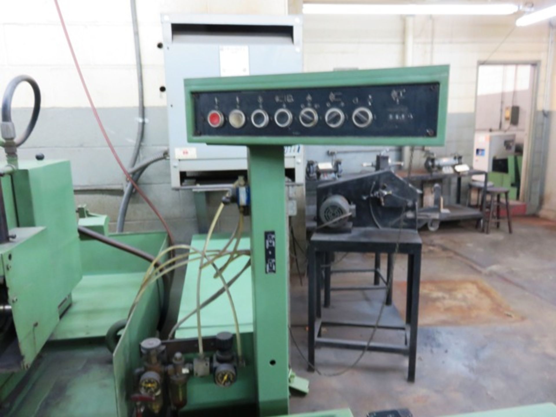 Schaudt Hydraulic Cylindrical Grinder with Approx 16'' x 40'' Capacity, Variable Workhead Speeds, - Image 4 of 6