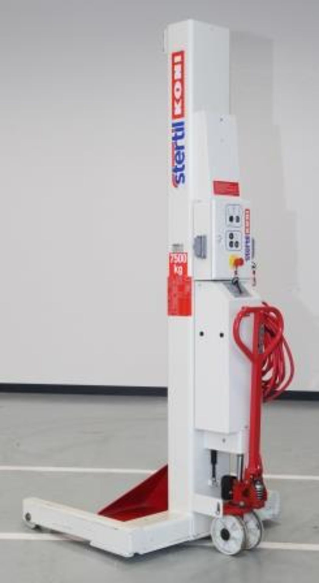 Stertil Koni Mobile Column Lifts (Cabled) - Image 3 of 21