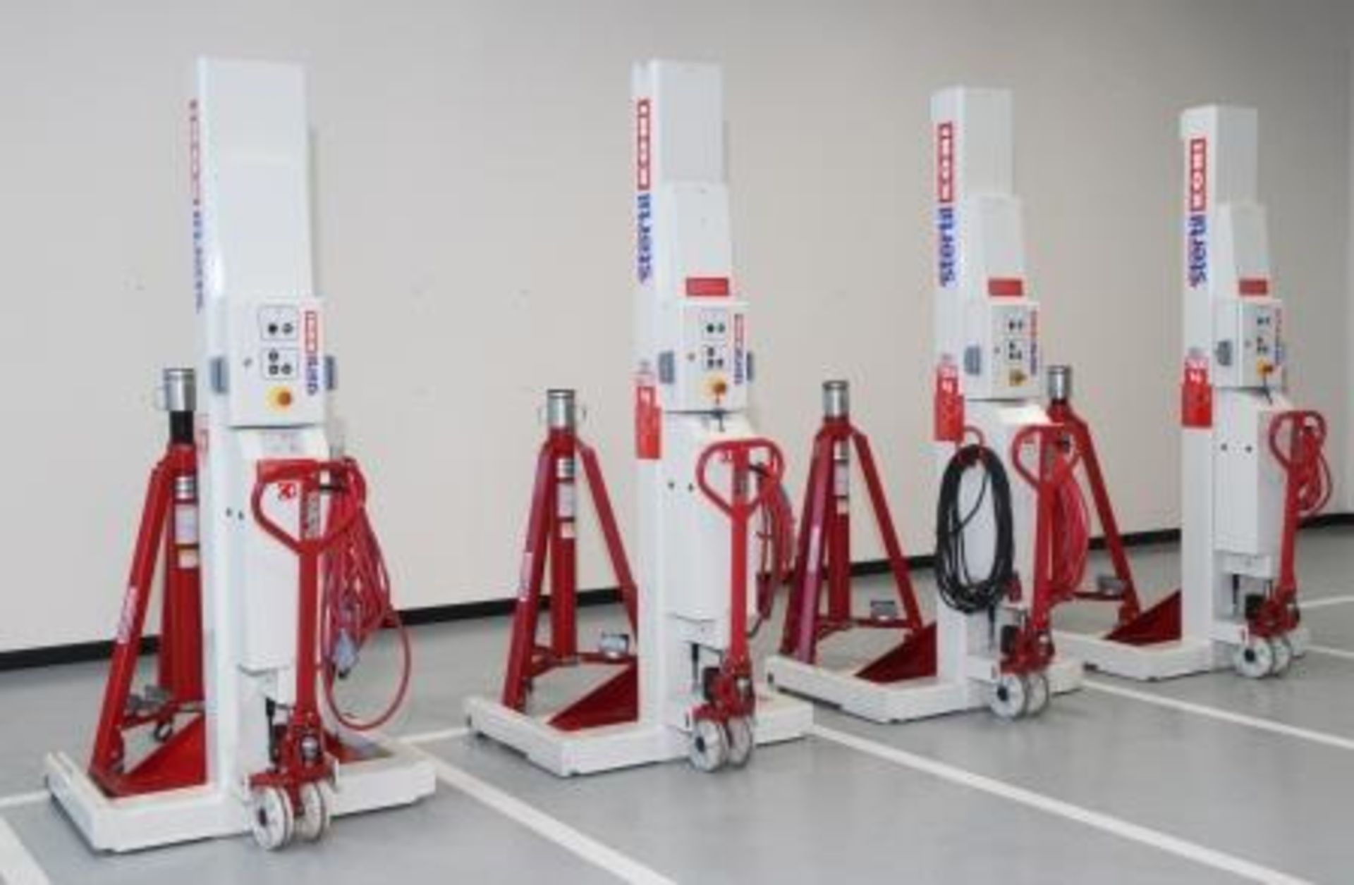 Stertil Koni Mobile Column Lifts (Cabled)