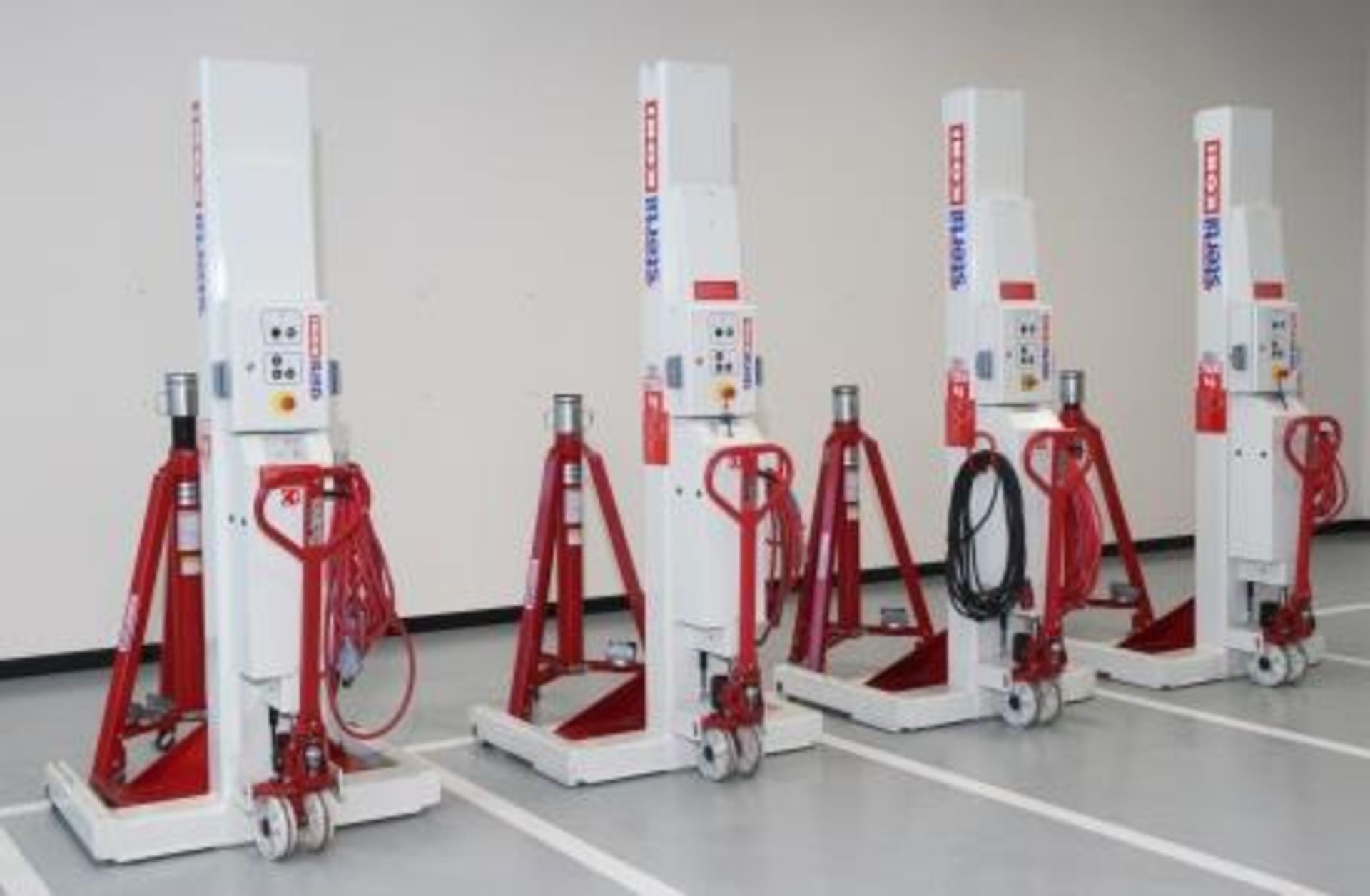 Stertil Koni Mobile Column Lifts (Cabled) - Image 2 of 21