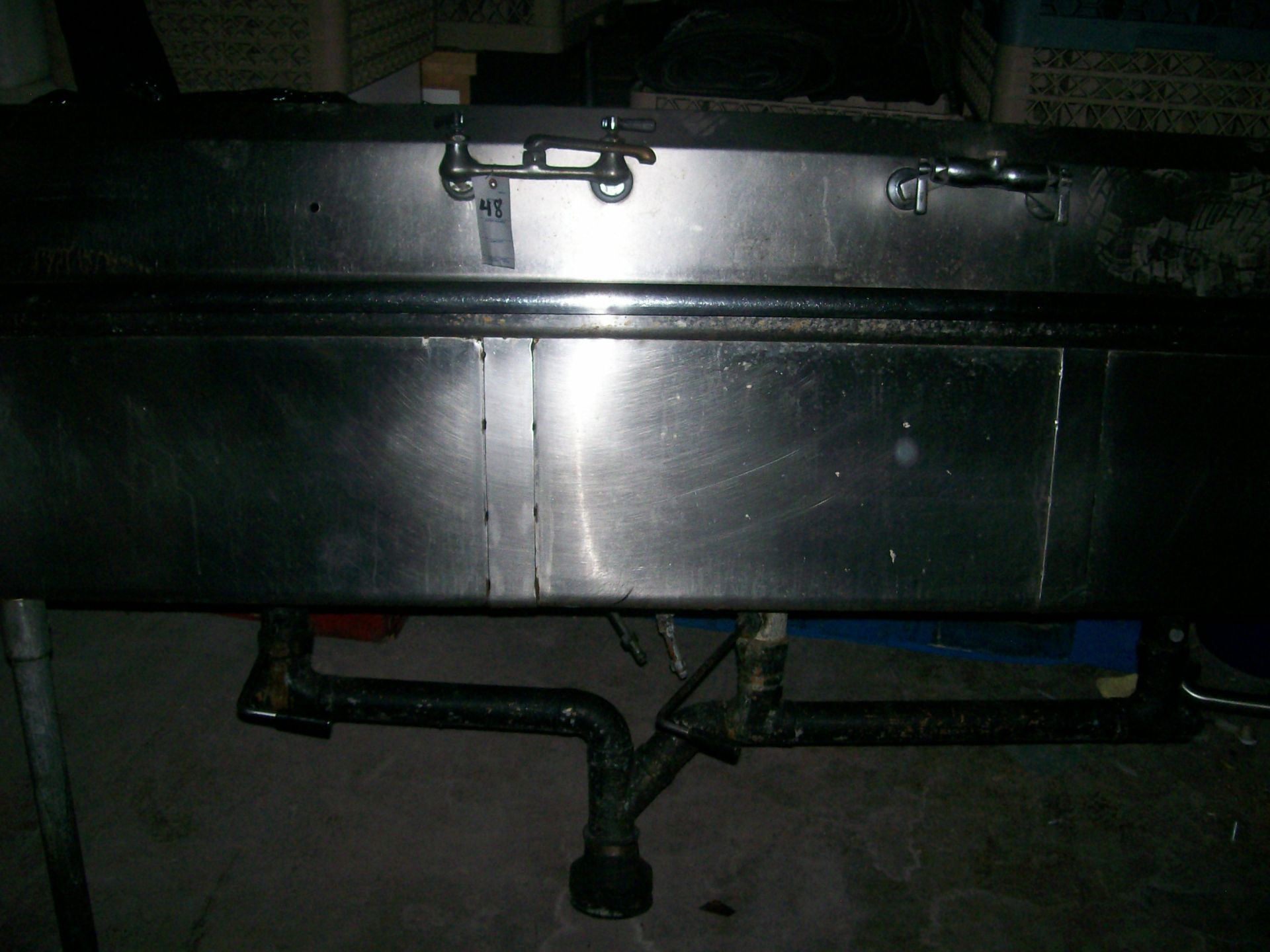 3-COMPARTMENT SINK W/SPRAYER & 2 FAUCETS) 115"