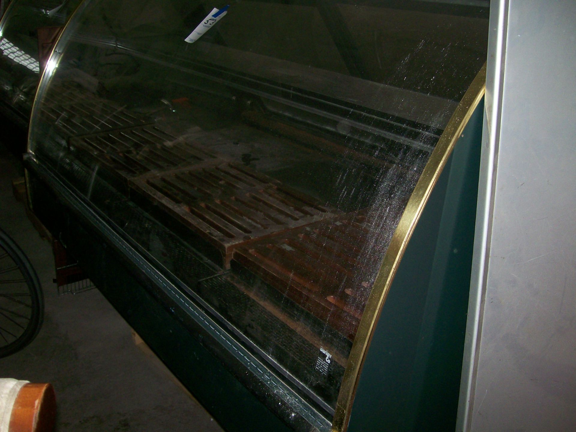 REMOTE DELI COOLER 72" CURVED GLASS & FRONT OPENING - Image 2 of 5