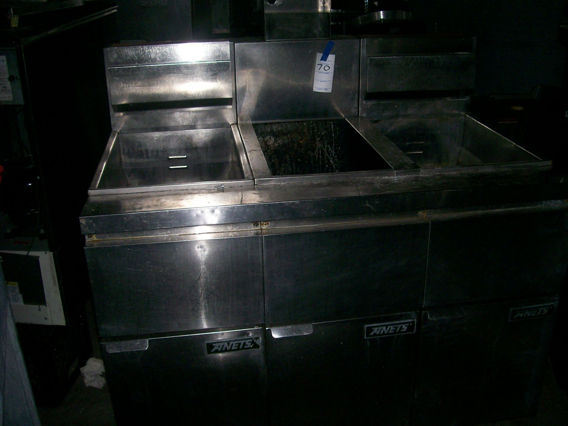 ANETS DOUBLE FRYER W/DUMP STATION GAS 48" (WORKS)