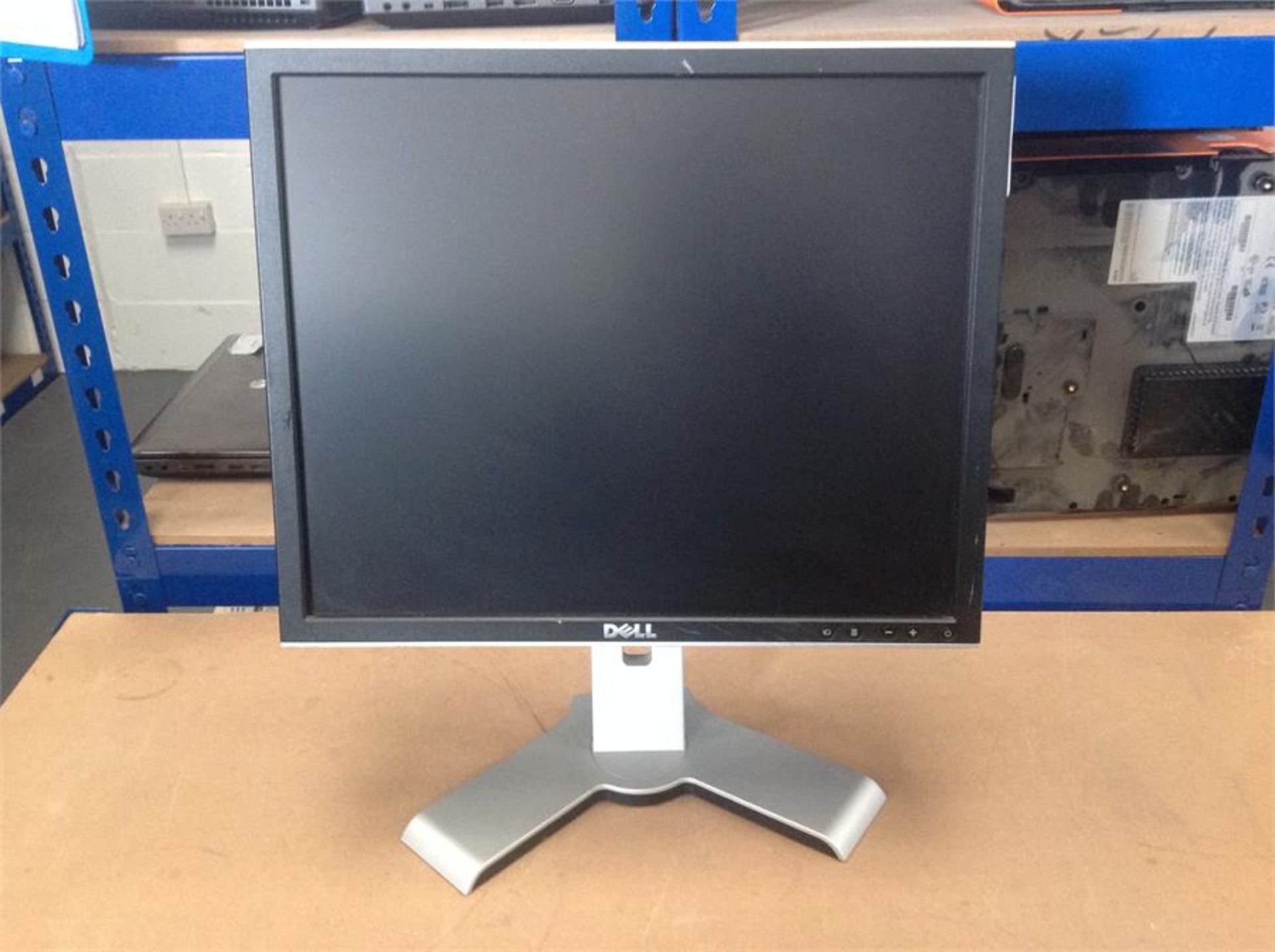 CDD0283 Dell 19" TFT 1908FPb, Audio,DVI-D, D-Sub,